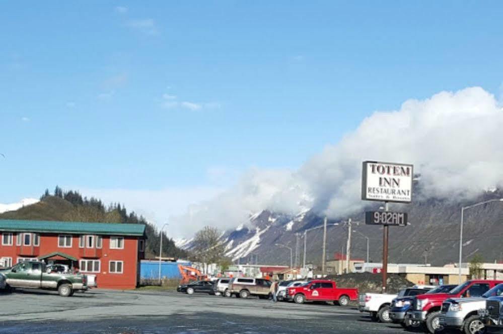 Totem Hotel And Suites Valdez Eksteriør billede