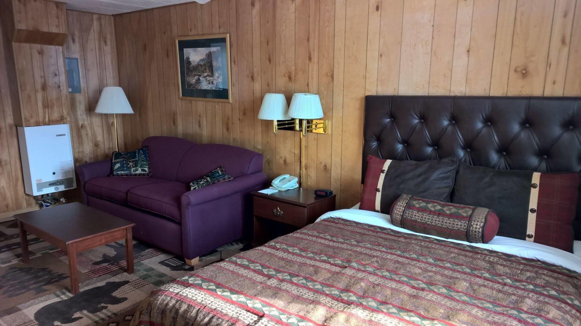 Totem Hotel And Suites Valdez Eksteriør billede